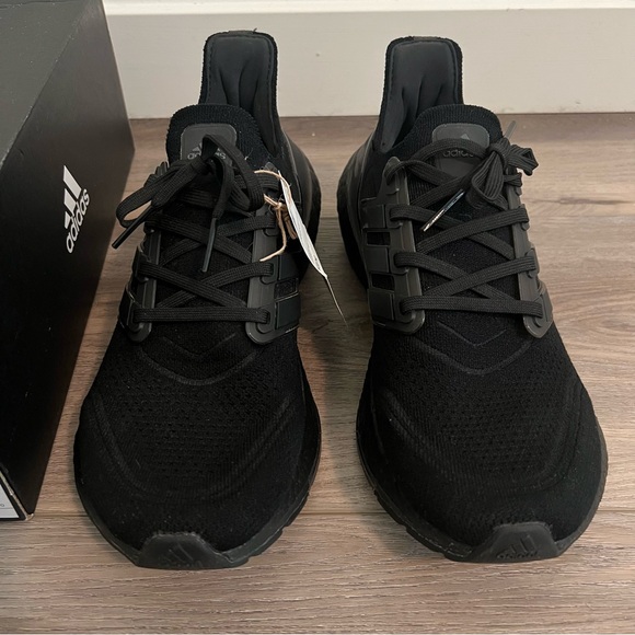 adidas Women's Ultraboost 21 Running Shoe- Color: Black/Black/Black- Size 9.5 - Picture 5 of 15